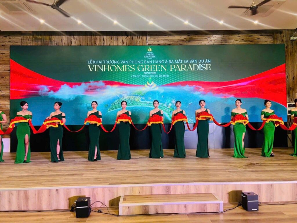 khai trương sa bàn dự án Vinhomes Green Paradise