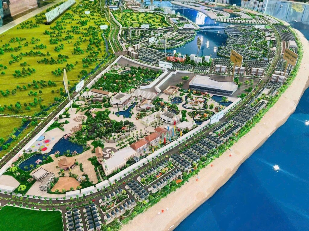 khai trương sa bàn dự án Vinhomes Green Paradise